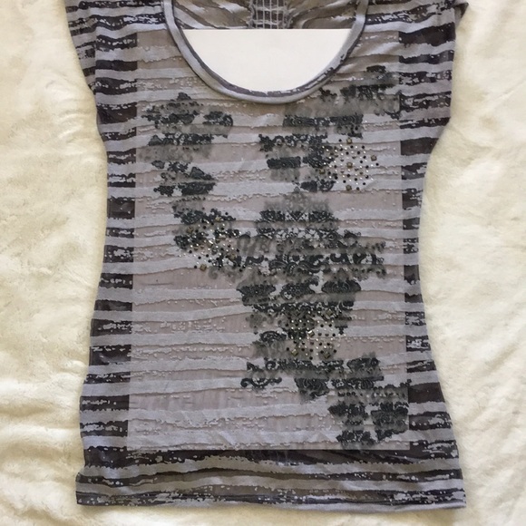 Daytrip graphic sheer top - Picture 3 of 3